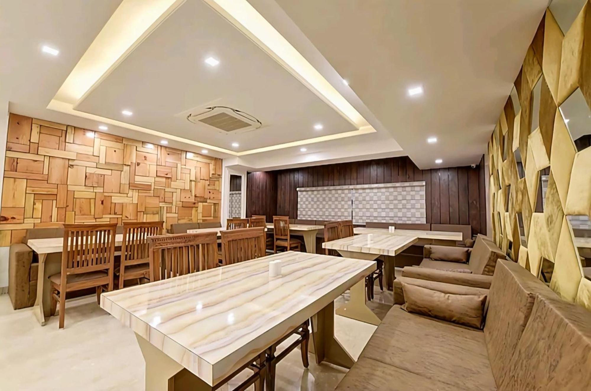 Glace Stay Inn Near Igi Airport Neu-Delhi Exterior foto